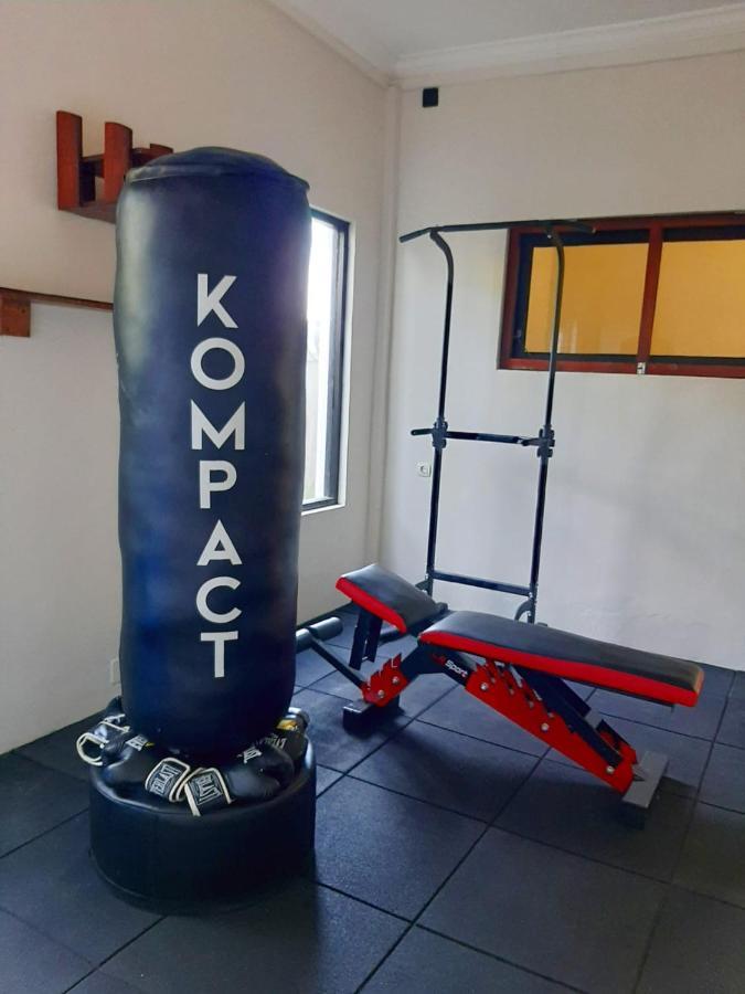 Aparthotel Medewi Manor Airsatang Exteriér fotografie