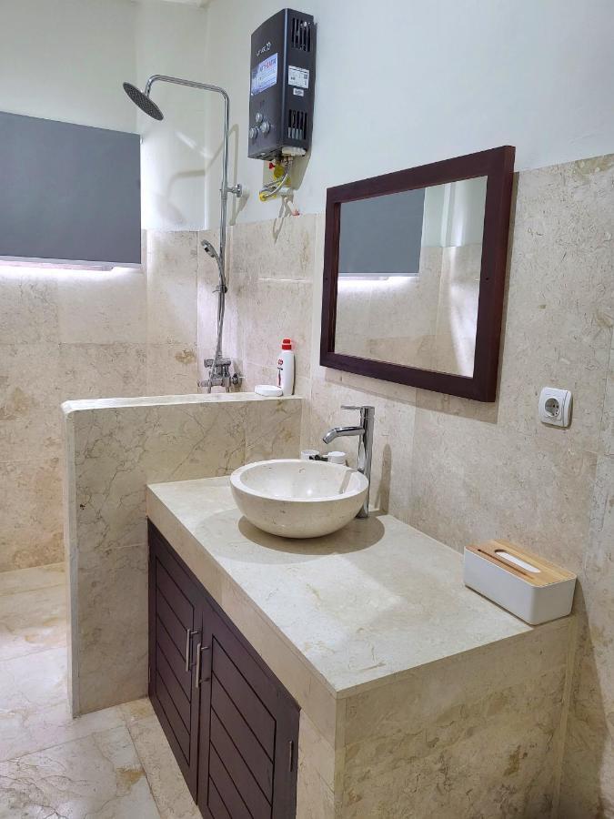 Aparthotel Medewi Manor Airsatang Exteriér fotografie